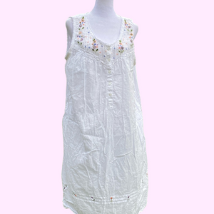 Embroidered White Cotton Nighthown